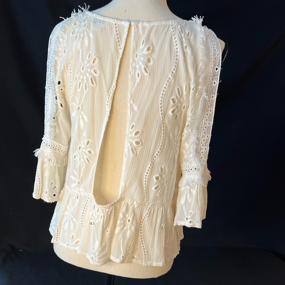 Storee Cream Top Open Back - Picture 10 of 14